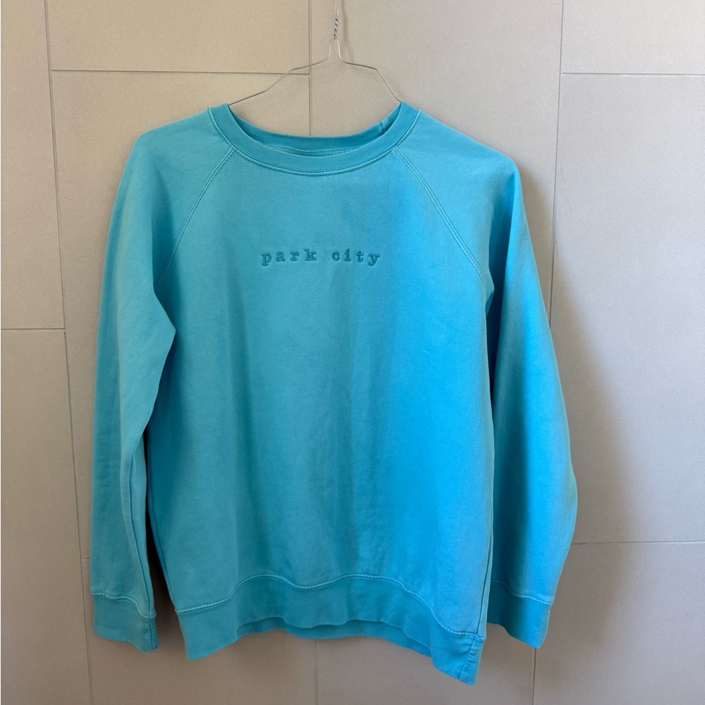 Sweatshirt. Park city.